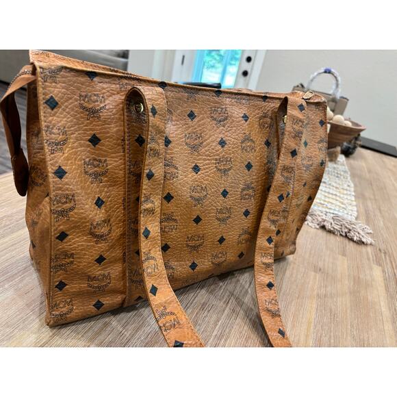 MCM Vintage Visetos Monogram Cognac Large Shoulder Bag - Picture 2 of 11